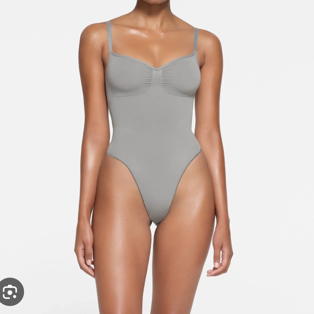 Skims seamless sculp thong bodysuit